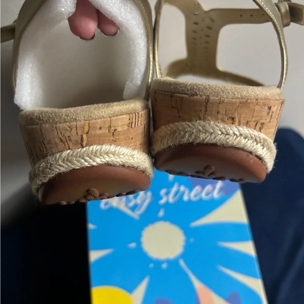 Easy Street Women's Dorinda Wedge Sandals #12